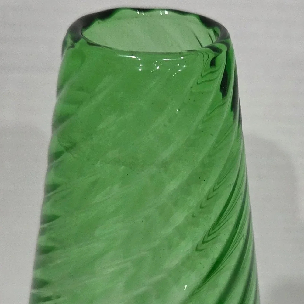 Vintage Emerald Green Optic Swirl Glass Bud Vase Clear Twisted Stem 12.75
